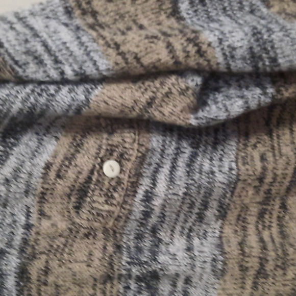 WOMEN'S KNITTED SWEATER LONG SLEEVES.  SHENANIGANS - Picture 2 of 5